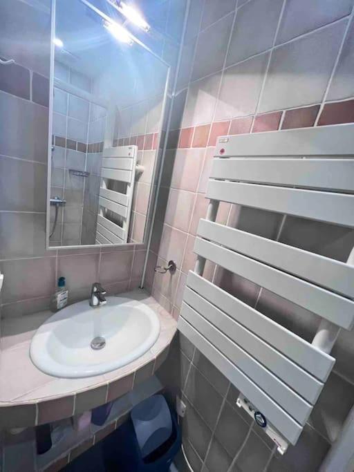 Super Appartement T2 Proche De Tour Eiffel パリ エクステリア 写真